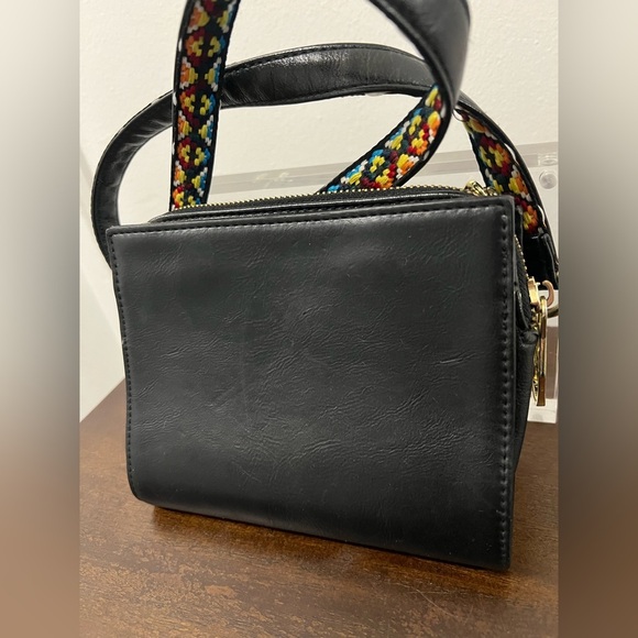 Steve Madden Black Crossbody Bag with Multicolor Strap - Picture 8 of 14